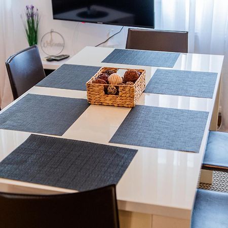 Flexible Selfcheckins 97 - Zagreb - Garden - Parking- Loggia - 2 Bedrooms Ngoại thất bức ảnh