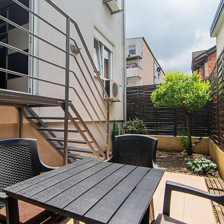 Flexible Selfcheckins 97 - Zagreb - Garden - Parking- Loggia - 2 Bedrooms Ngoại thất bức ảnh