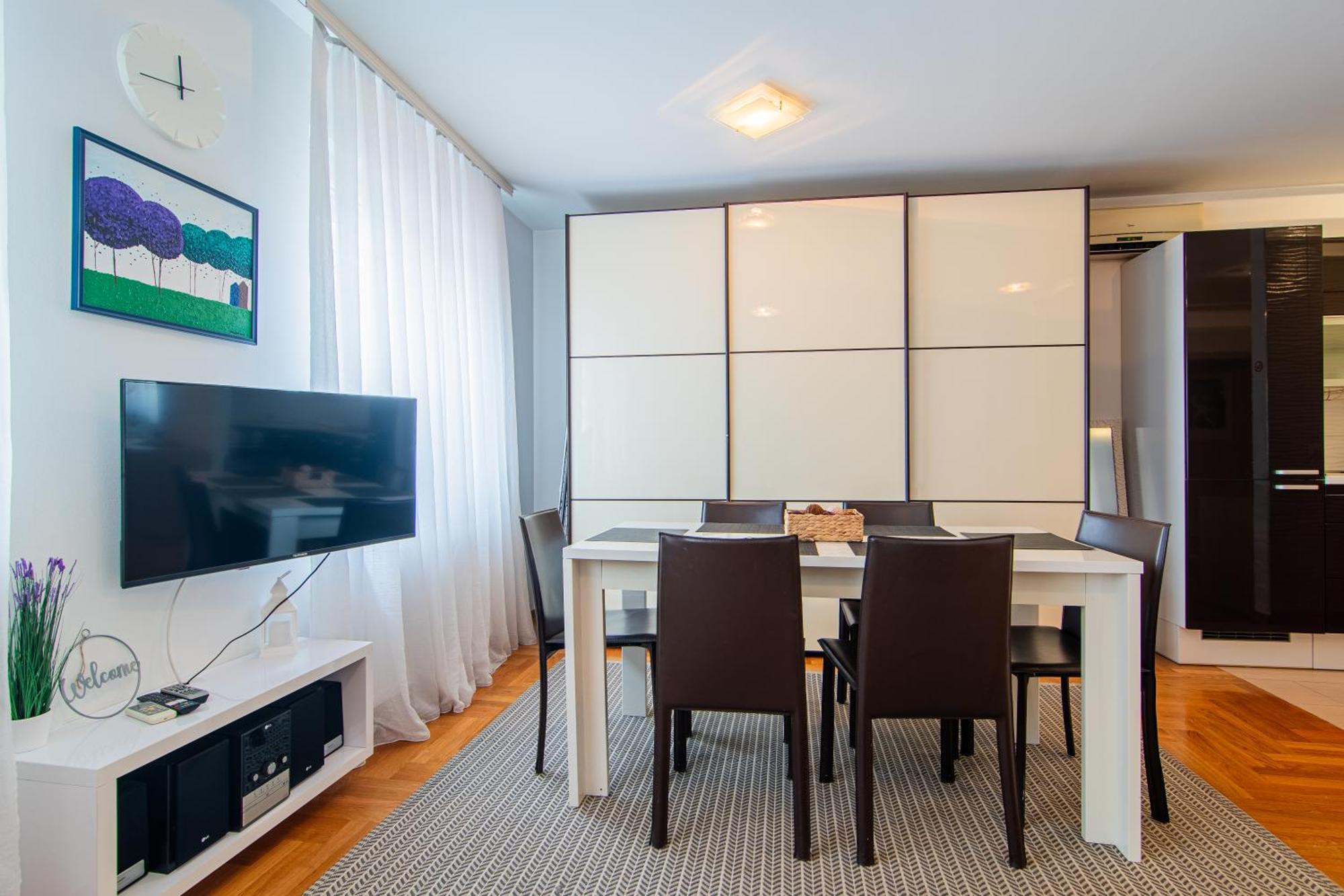 Flexible Selfcheckins 97 - Zagreb - Garden - Parking- Loggia - 2 Bedrooms Ngoại thất bức ảnh